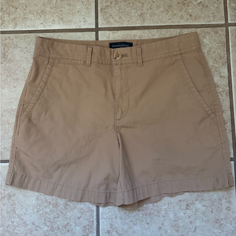 Banana Republic 5in Chino Short Afternoon Latte size 4